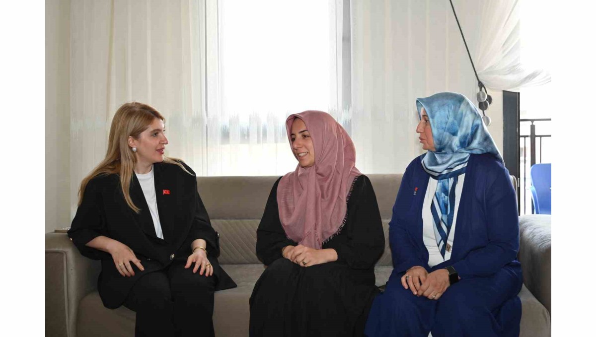 Malatya'da depremzedelere yeni yuvaları teslim ediliyor