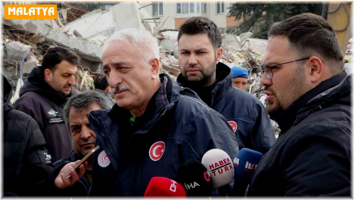 Malatya'da enkaz kaldırma çalışmaları sürüyor