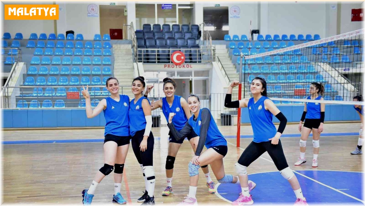 Malatya'da filenin sultanları ilk devreyi lider bitirmek istiyor