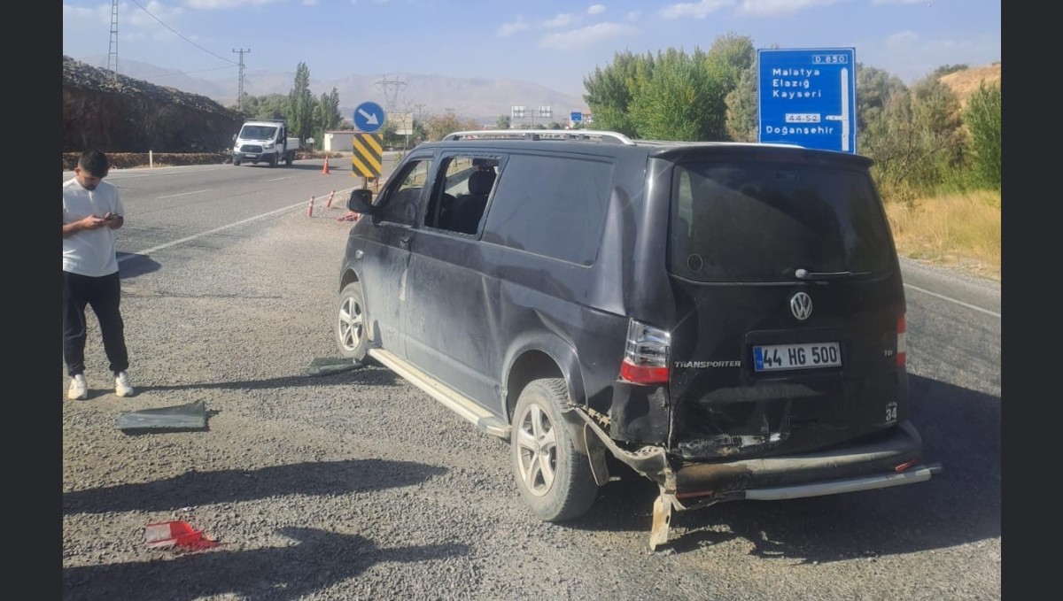 Malatya'da iki araç çarpıştı: 2 yaralı