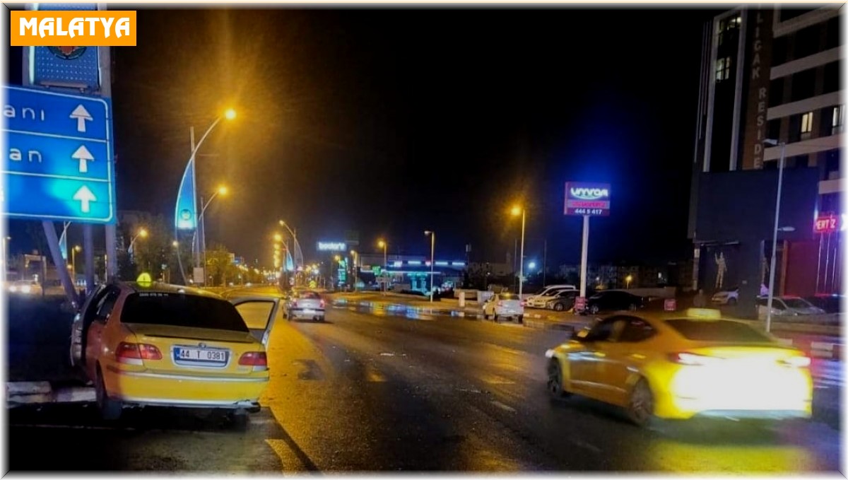Malatya'da iki araç çarpıştı: 4 yaralı