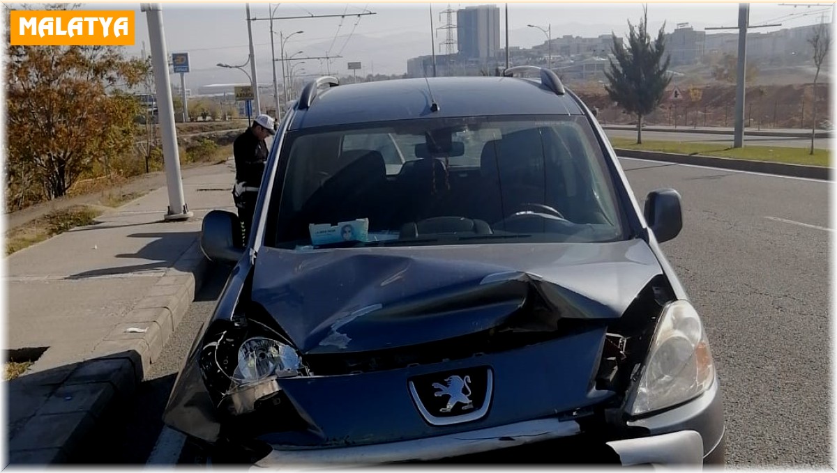 Malatya'da iki ayrı kaza: 3 yaralı