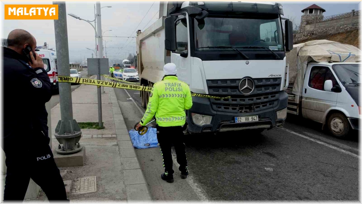 Malatya'da kamyonun çarptığı yaya hayatını kaybetti