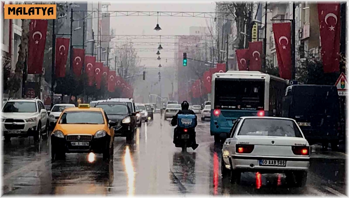 Malatya'da kar yağışı etkili oluyor