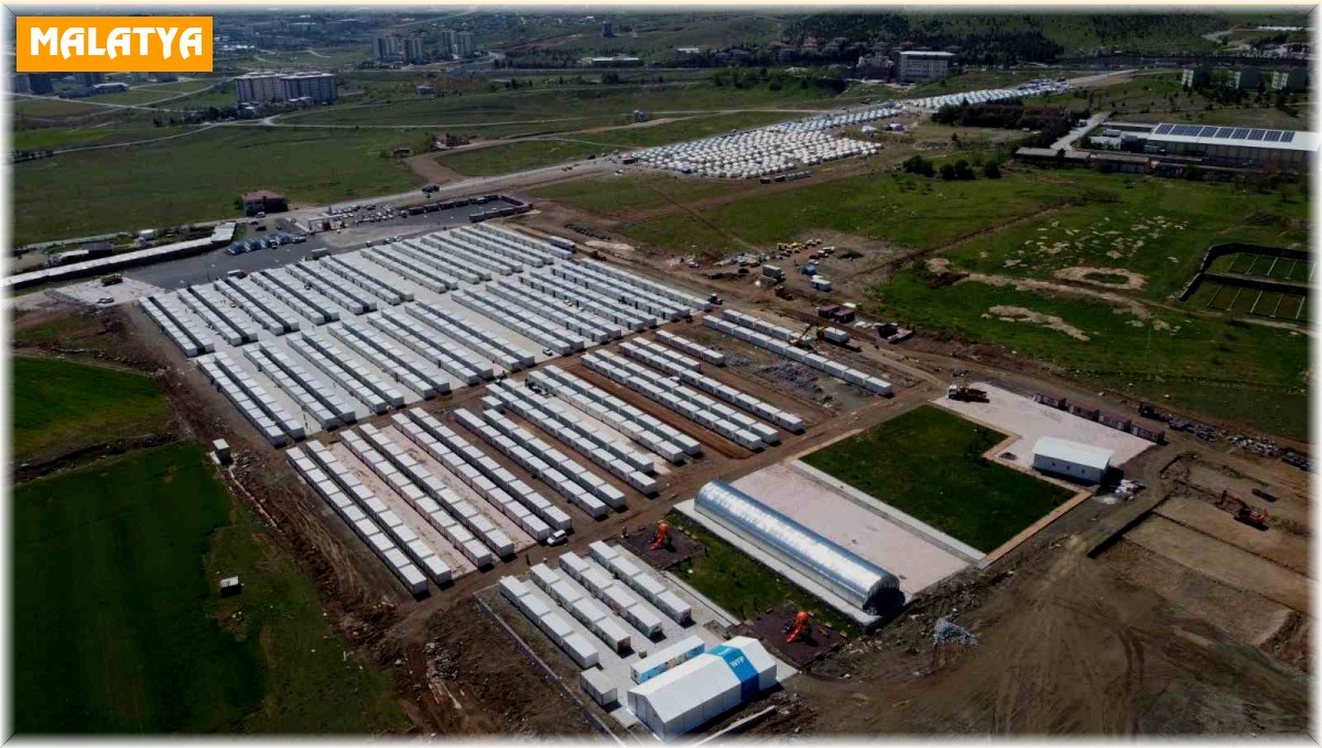Malatya'da konteyner kentlerin kurulumu sürüyor