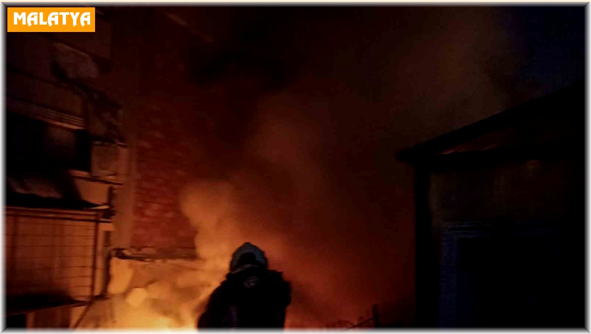 Malatya'da konteyner yangını