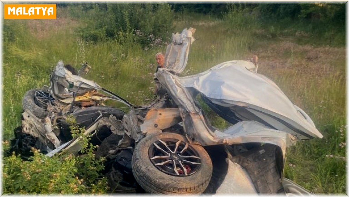 Malatya'da kontrolden çıkan araç şarampole devrildi: 1 ölü 5 yaralı