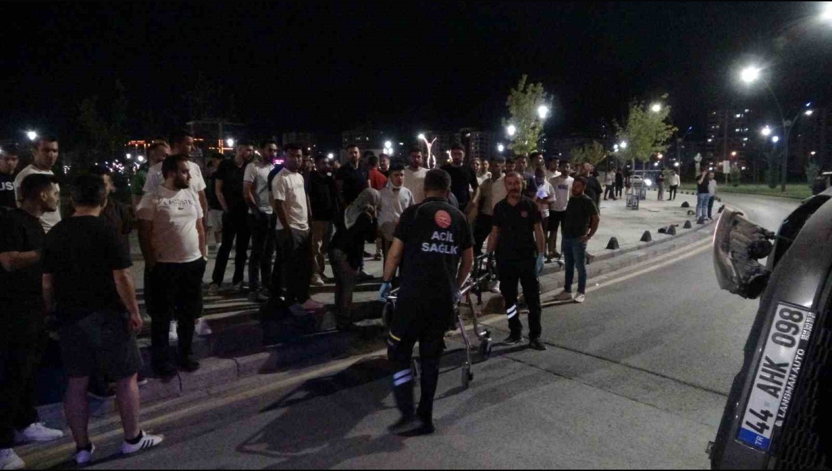 Malatya'da kontrolden çıkan araç yan yattı: 1 yaralı