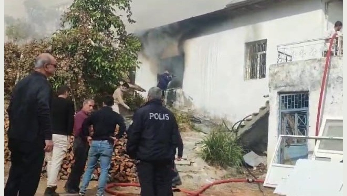 Malatya'da korkutan ev yangını