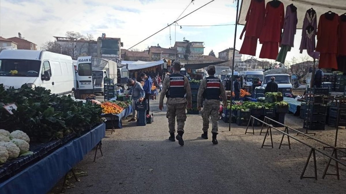 Malatya'da Kovid-19 tedbirlerini ihlal eden 28 kişiye para cezası