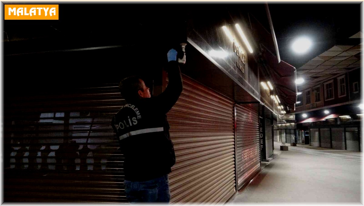 Malatya'da kuyumcular çarşısında soygun girişimi kamerada