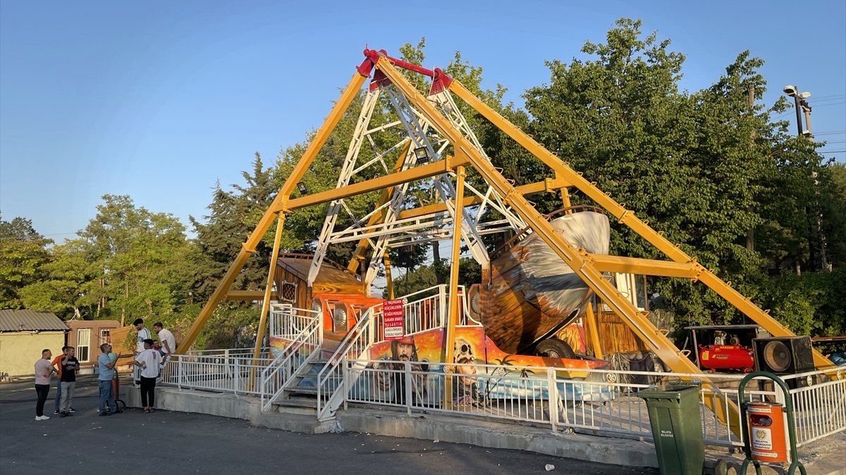 Malatya'da lunaparkta "gondol"dan düşen kişi öldü