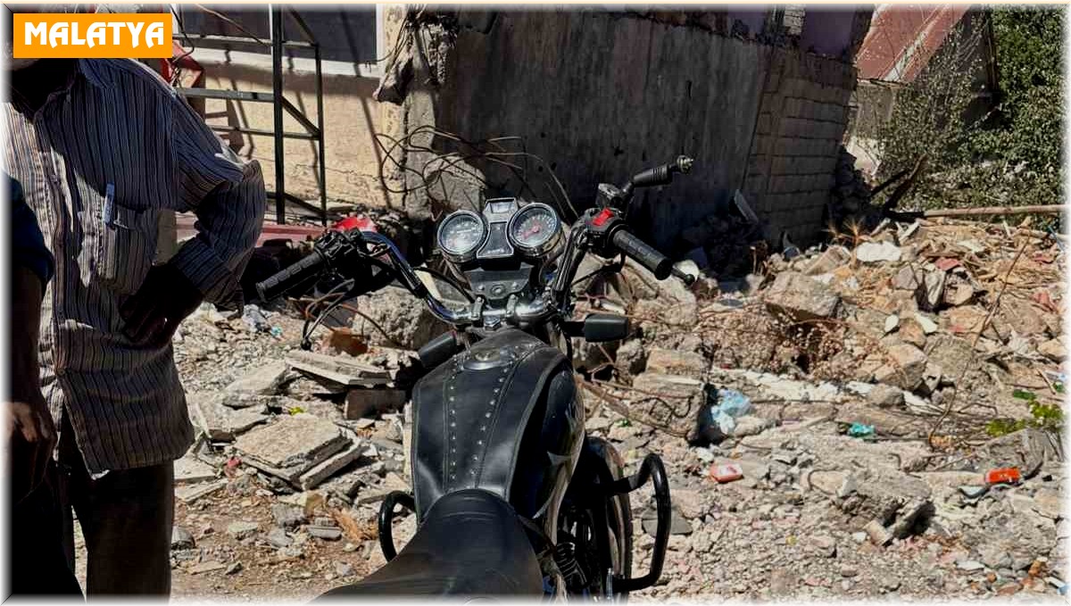 Malatya'da motosiklet devrildi 1 yaralı