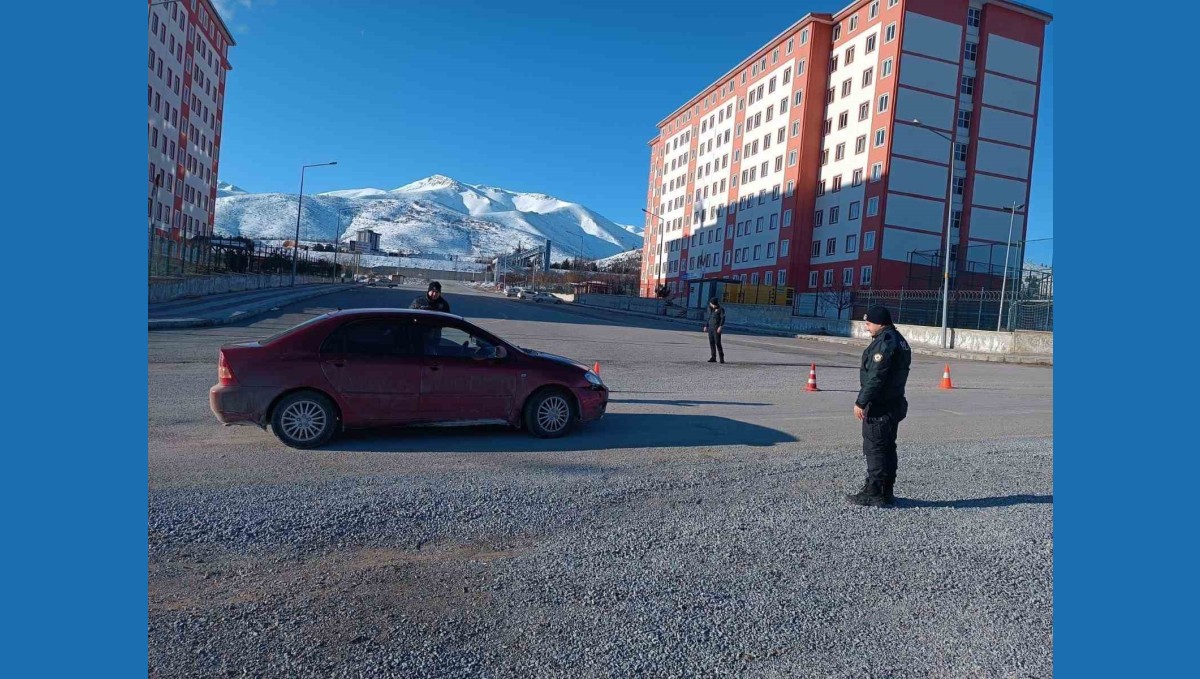 Malatya'da okul ve yurt çevrelerinde güvenlik denetimleri sürüyor