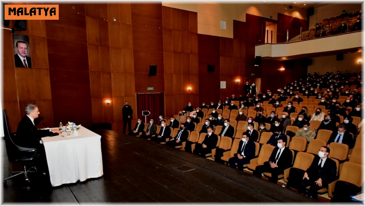 Malatya'da okullarda alınacak önlemlerle ilgili toplantı yapıldı