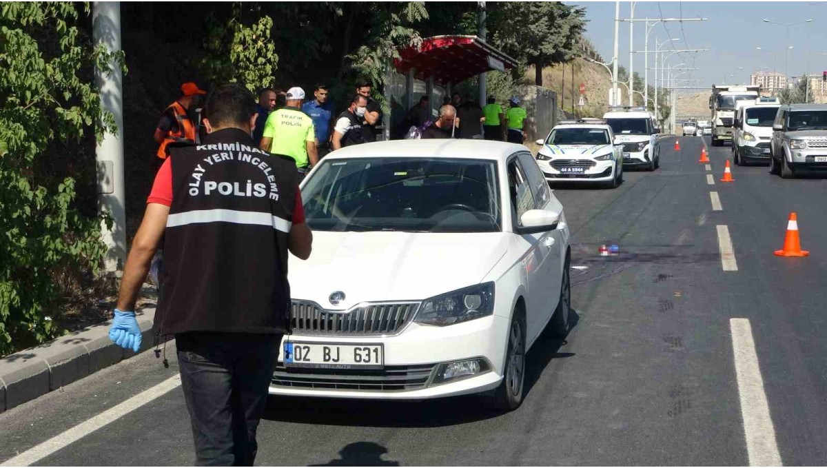 Malatya'da otomobilin çarptığı yaya ağır yaralandı