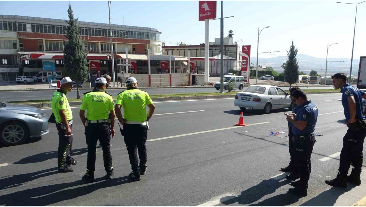 Malatya'da otomobilin çarptığı yaya kurtarılamadı