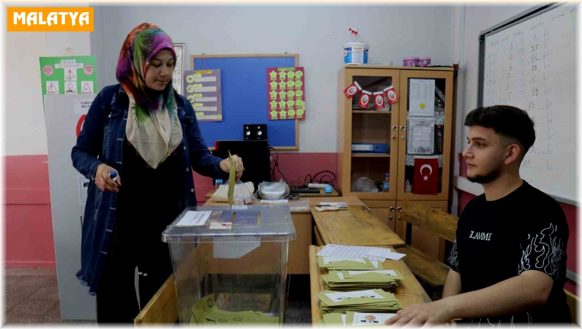 Malatya'da oy verme işlemleri devam ediyor
