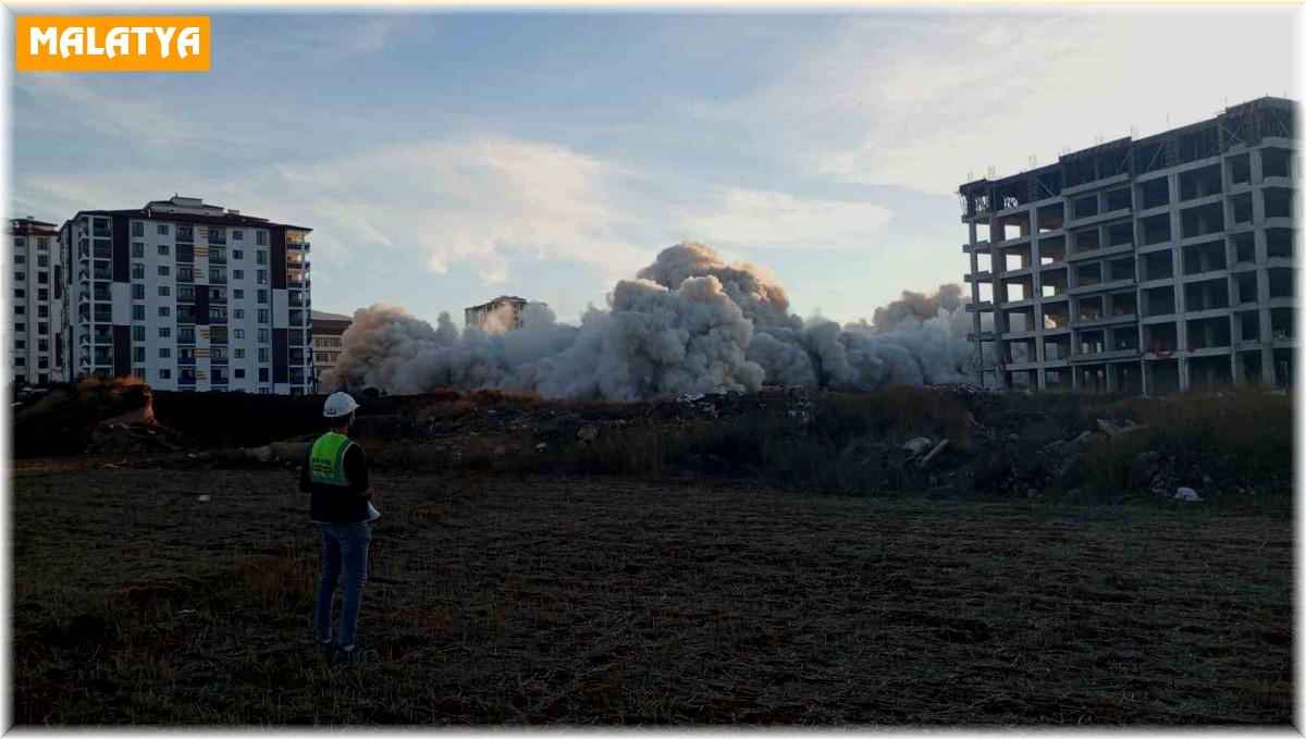 Malatya'da patlayıcı ile yıkımlara ara verildi