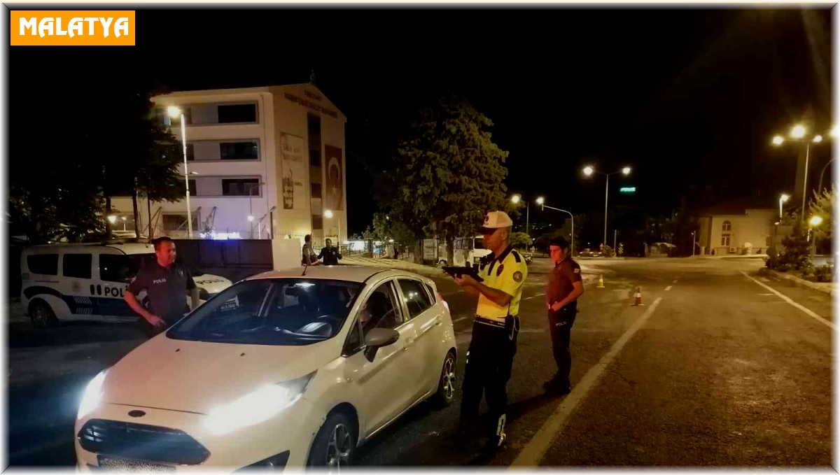 Malatya'da polis ekipleri trafik denetimi yaptı