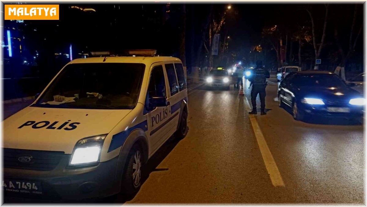 Malatya'da polis ekipleri yılbaşı denetiminde