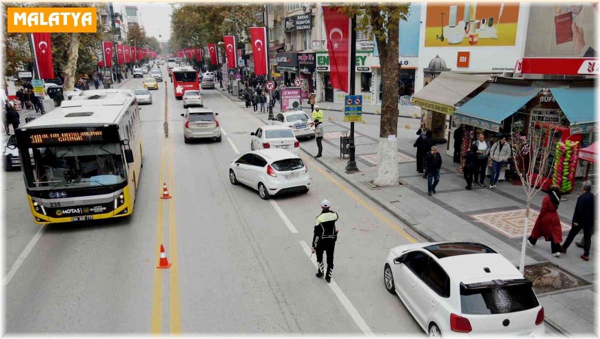 Malatya'da polisten dron desteli trafik uygulaması
