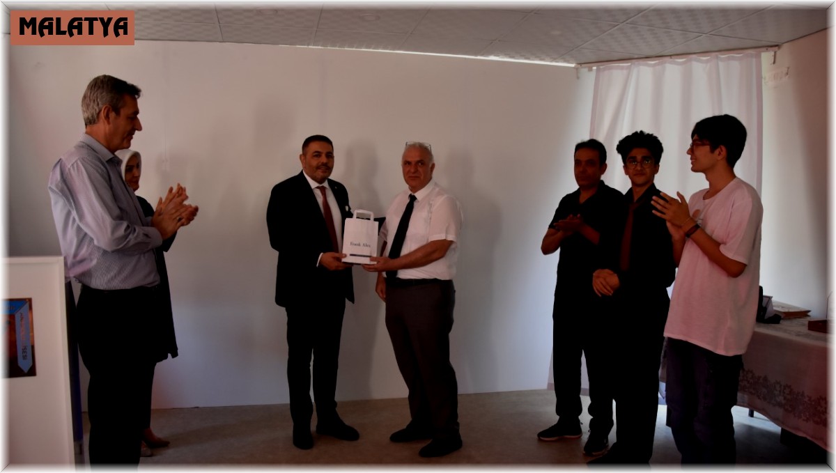 Malatya'da proje okulu öğrenci ve öğretmenlerine ödül