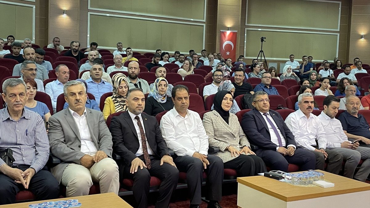 Malatya'da rehber öğretmenlere meslek lisesinin önemi anlatıldı