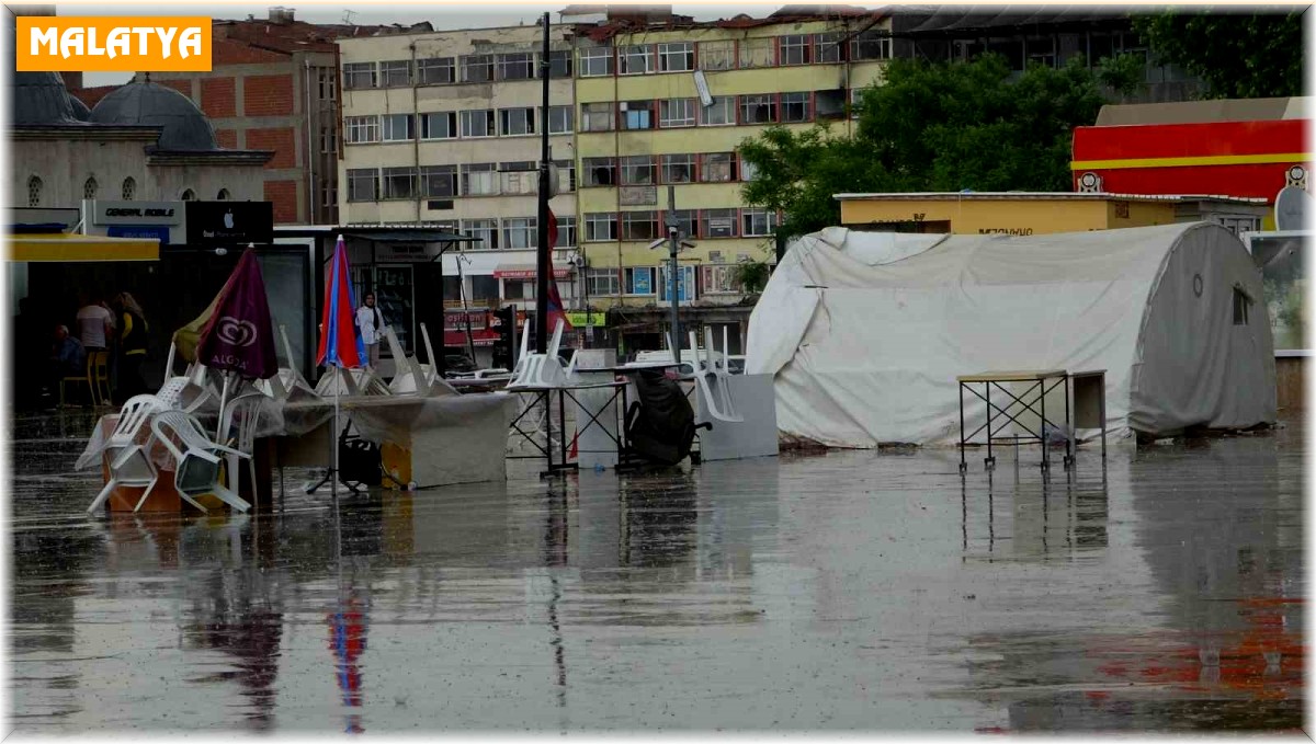 Malatya'da sağanak etkili oluyor