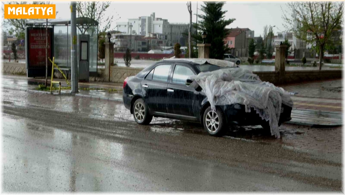 Malatya'da sağanak ve dolu etkili oldu
