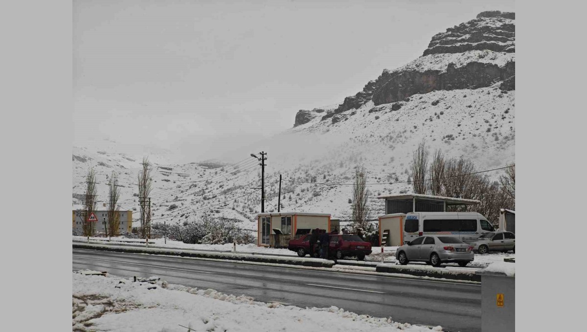 Malatya'da sağanak ve kar yağışı etkili oluyor