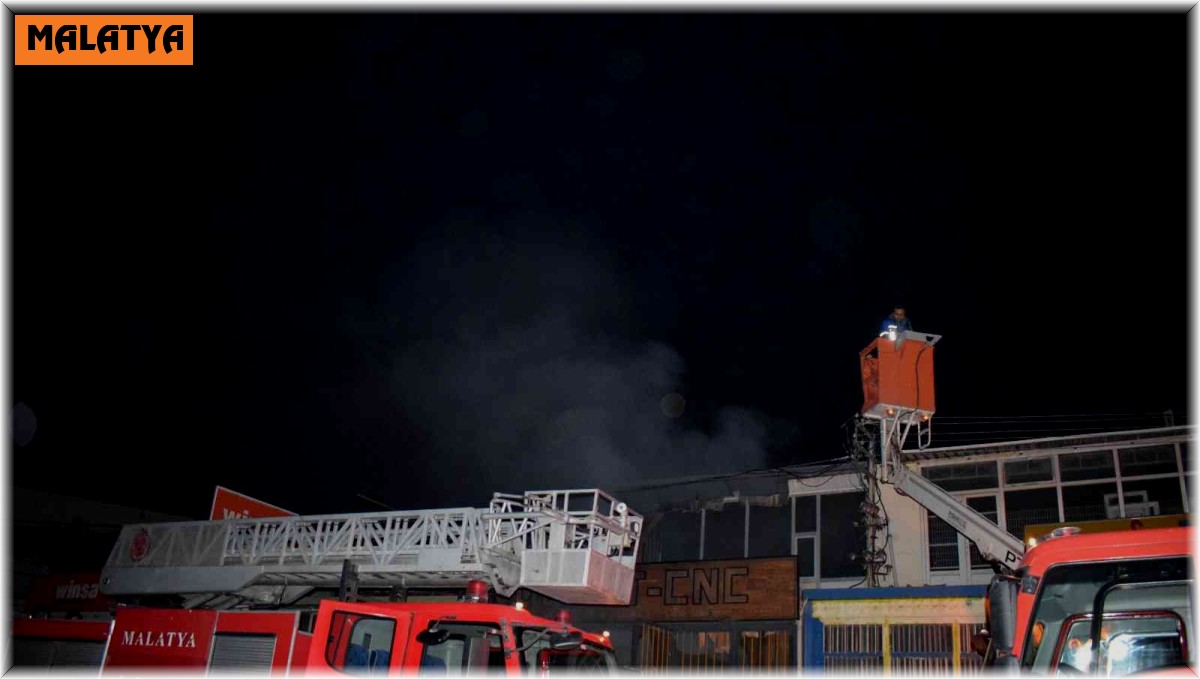 Malatya'da sanayi sitesinde korkutan yangın