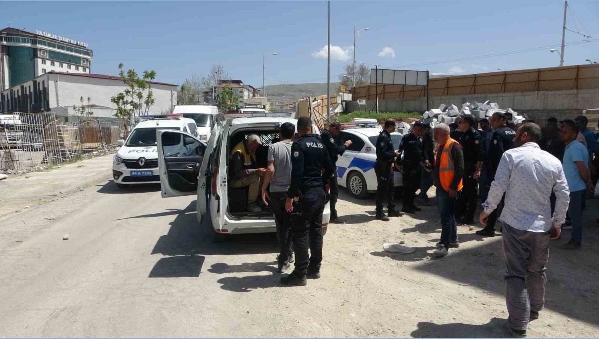 Malatya'da şantiye işçileri arasında taşlı sopalı kavga: 3 yaralı