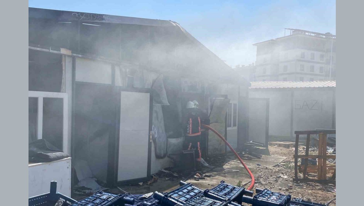 Malatya'da şantiyede korkutan yangın