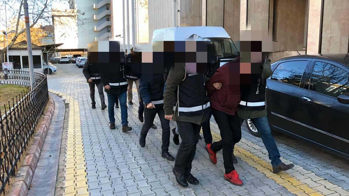 Malatya'da tefecilik yaptıkları iddiasıyla 4 kişi yakalandı