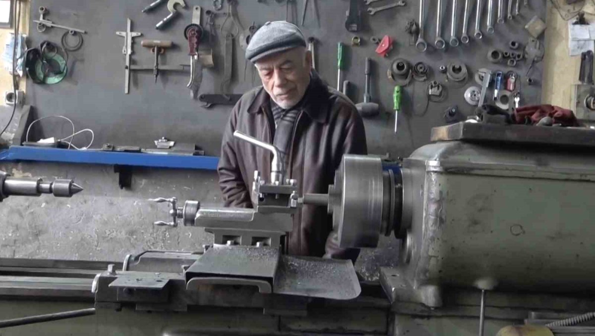 Malatya'da tezgah başında yarım asrı deviren ustalar çırak bulamıyor