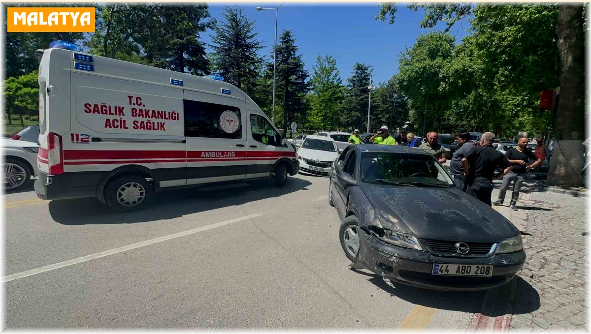 Malatya'da trafik kazası: 2 yaralı