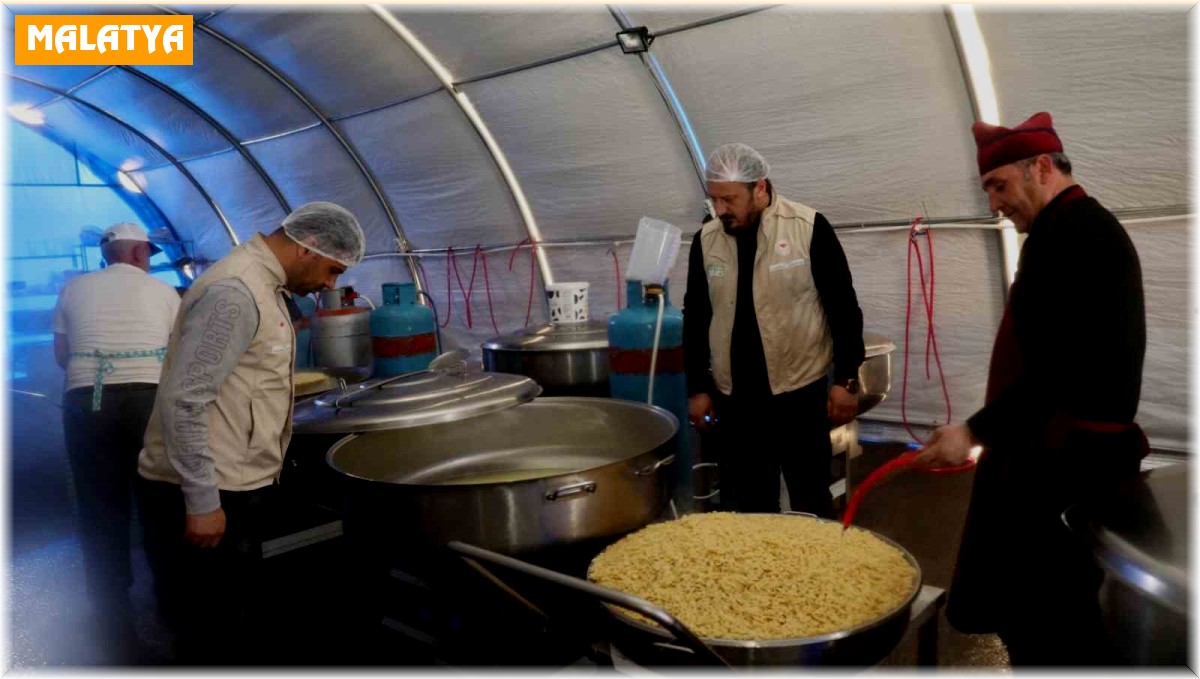 Malatya'da yemeklerin kontrolü Van ekiplerinde