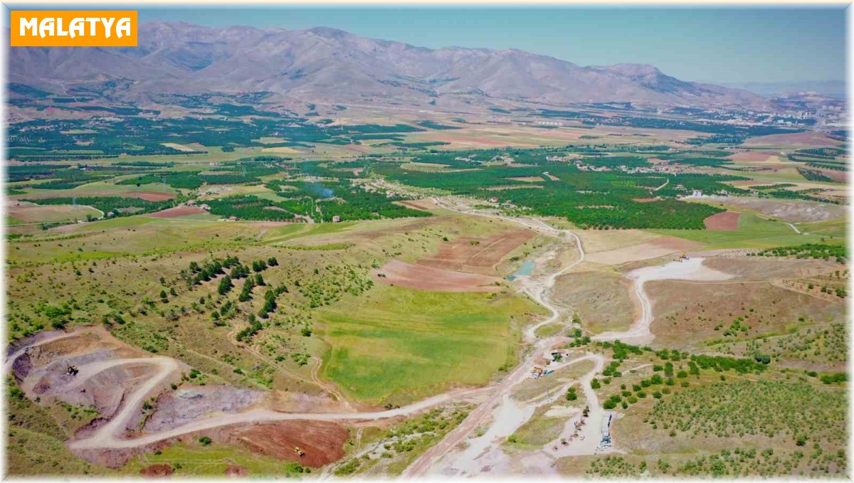 Malatya'da Yenice Barajı'nda çalışmalar devam ediyor