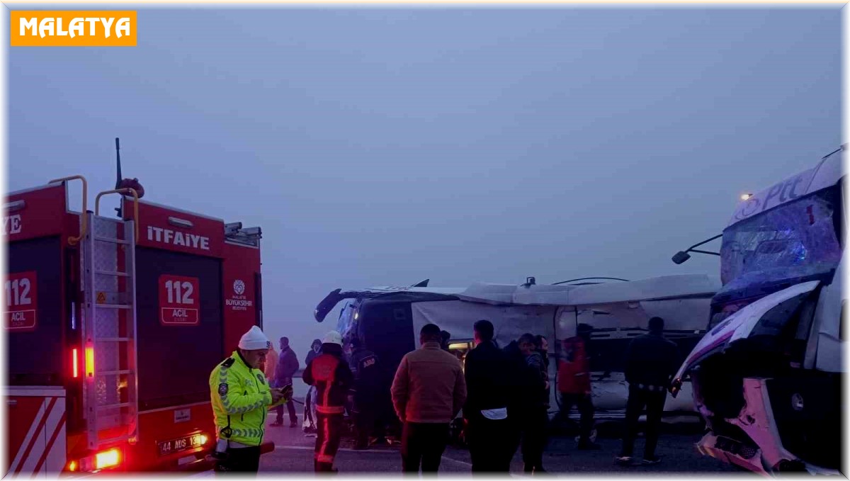 Malatya'da yolcu otobüsü devrildi: 4 ölü, 36 yaralı