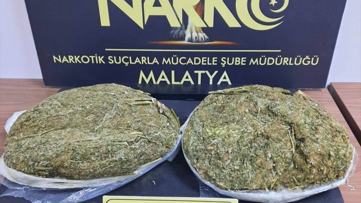 Malatya'da yolcu otobüsünde 2,5 kilogram esrar ele geçirildi