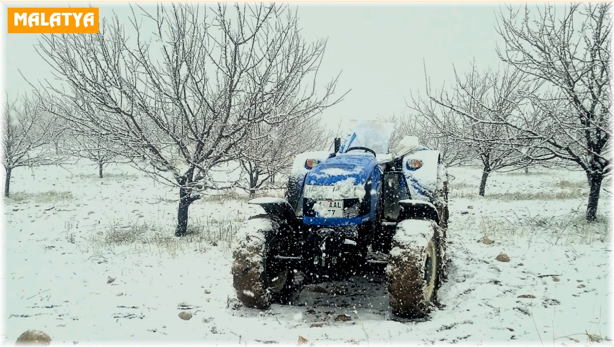 Malatya'da yüksek rakımlı bölgelerde kar yağışı etkili oldu