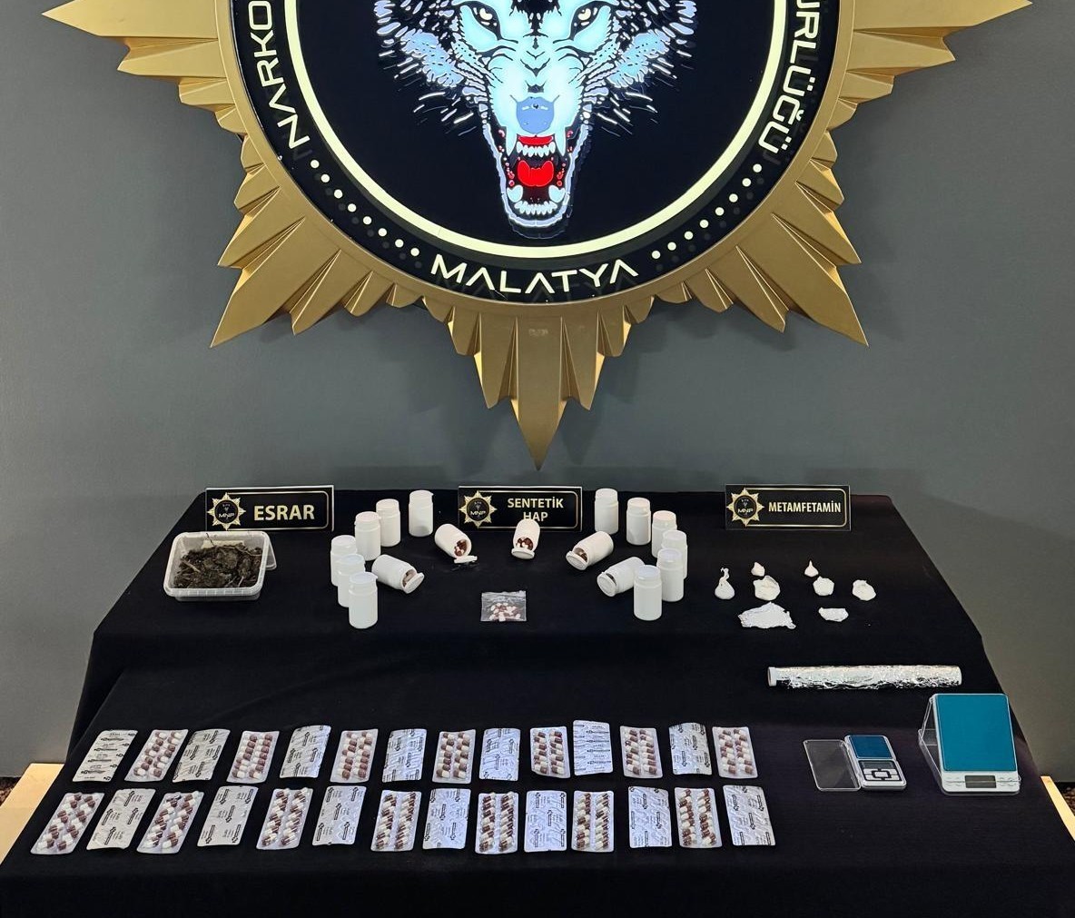 Malatya'da zehir tacirlerine büyük darbe: 13 tutuklama