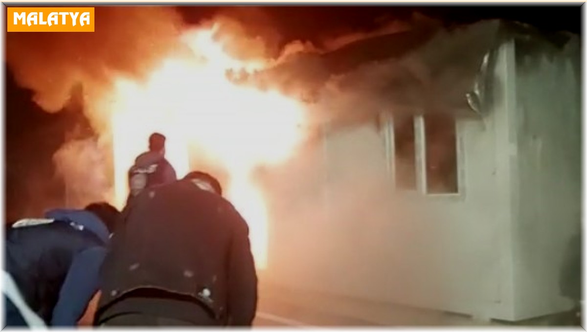 Malatya'daki konteyner yangını ucuz atlatıldı