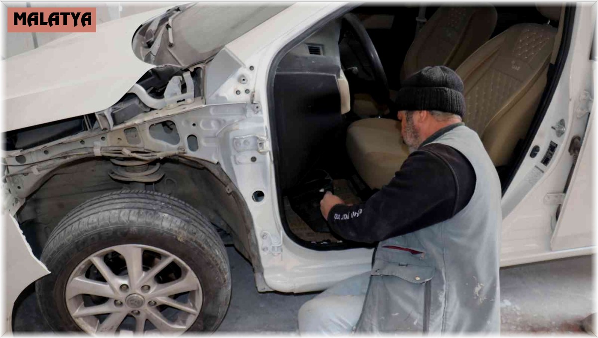 Malatya'daki oto sanayilerde kar yoğunluğu