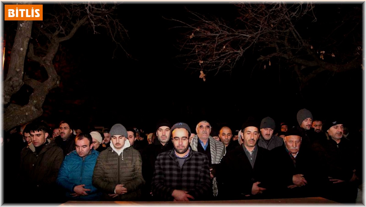 Malatya'daki son depremde hayatını kaybeden Bedih Kış memleketi Bitlis'te toprağa verildi