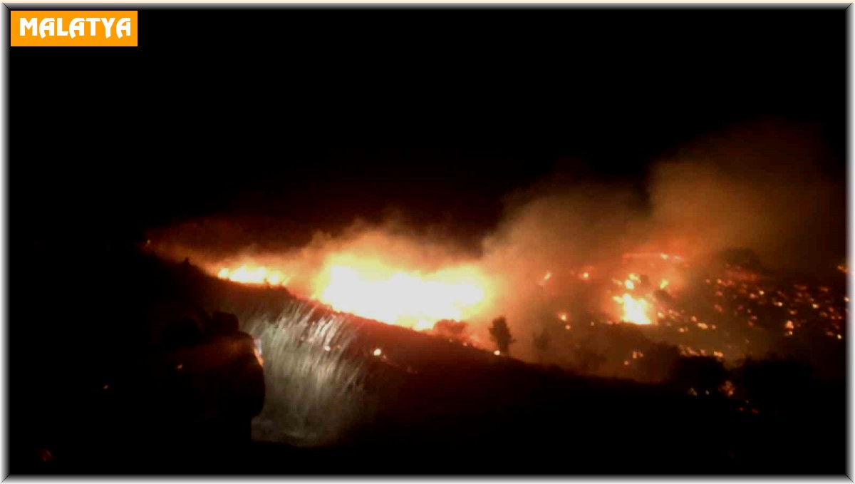 Malatya'daki yangını söndürme çalışmaları sürüyor