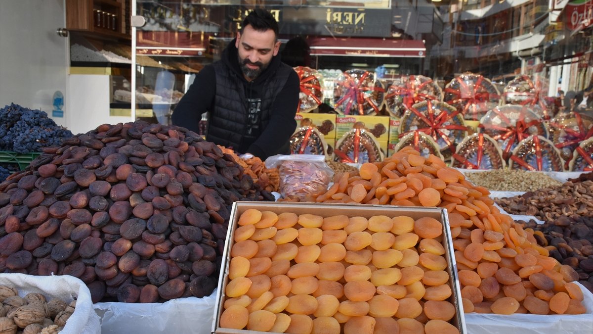 Malatya'dan 10 ayda 301 milyon dolarlık kuru kayısı ihracatı yapıldı