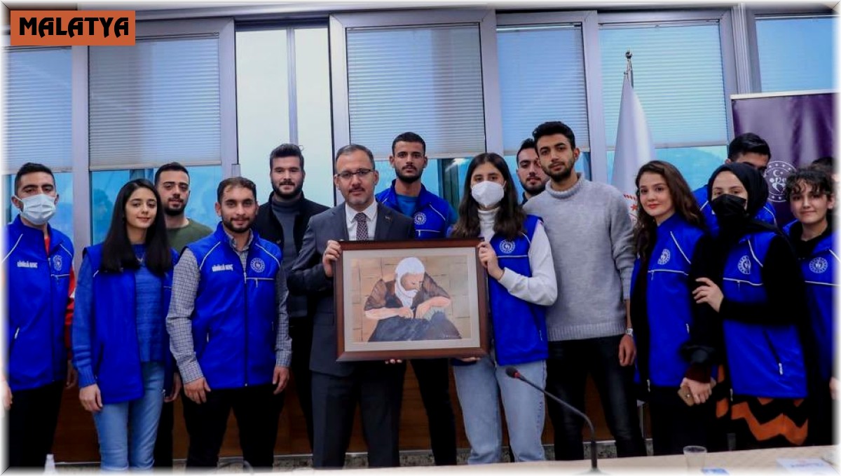 Malatya'dan gençler Bakan Kasapoğlu ile görüştü