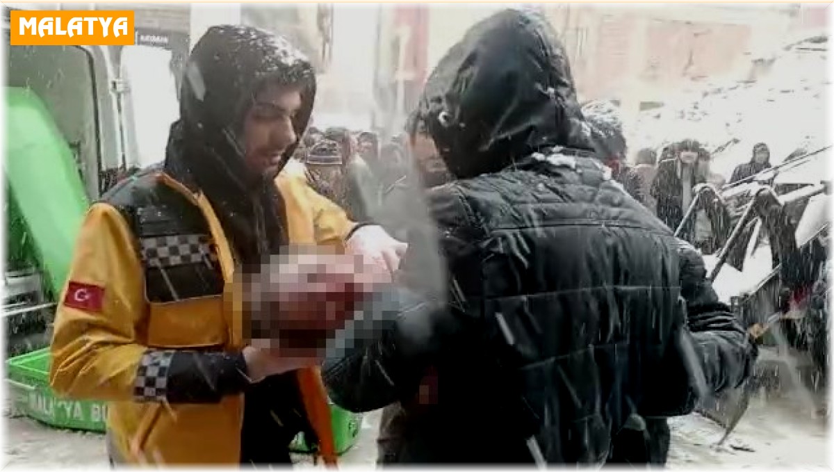 Malatya'dan kahreden haber: Enkaz altında kalan 3 yaşındaki çocuk hayatını kaybetti